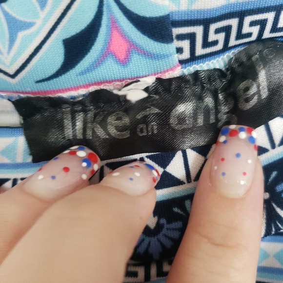 Like an angel size XL blue abstract skirt - Picture 2 of 2